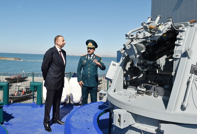 Aliyev Devlet Sınır Sevisi'nin yeni sınır denetim gemisini inceledi galerisi resim 18