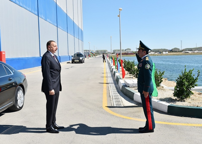 Aliyev Devlet Sınır Sevisi'nin yeni sınır denetim gemisini inceledi galerisi resim 6
