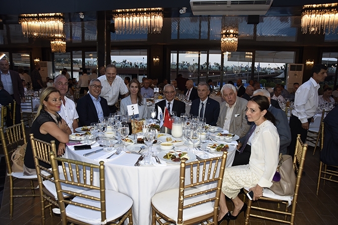 Türk denizcilik sektörü İMEAK DTO'nun düzenlediği iftar yemeğinde b galerisi resim 6