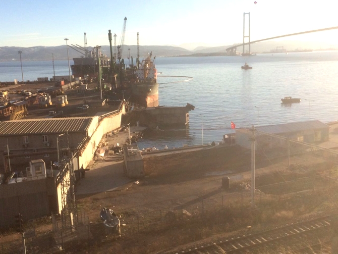 İzmit Körfezi'nde sızan petrol deniz kirliliğine neden oldu galerisi resim 14