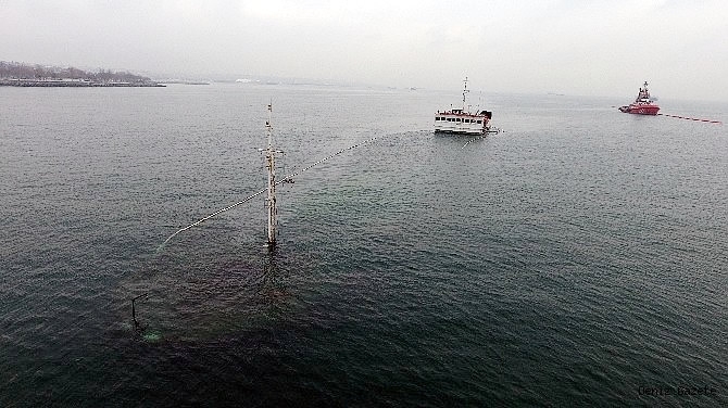 Zeytinburnu'da batan gemide, yakıt sızıntısı alarmı verildi galerisi resim 10