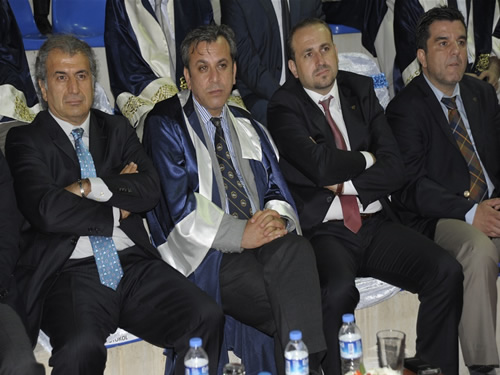 DEÜ Denizcilik Fakültesi'nde mezuniyet sevinci galerisi resim 13