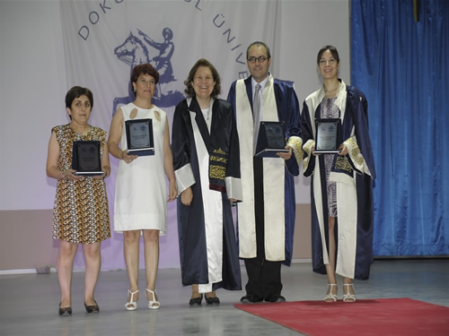 DEÜ Denizcilik Fakültesi'nde mezuniyet sevinci galerisi resim 14