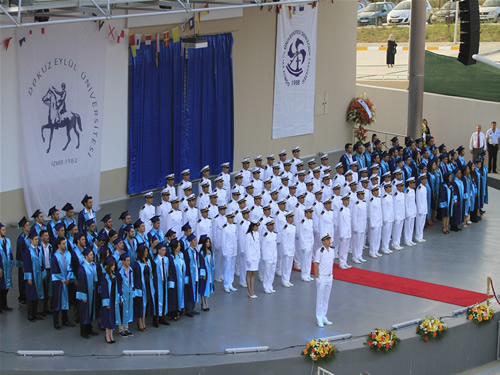 DEÜ Denizcilik Fakültesi'nde mezuniyet sevinci galerisi resim 2