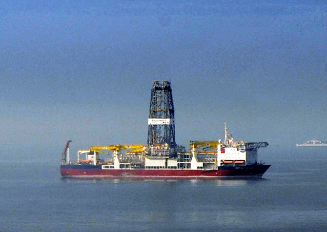 Türkiye'nin ilk sondaj gemisi Marmara Denizi'nde galerisi resim 12