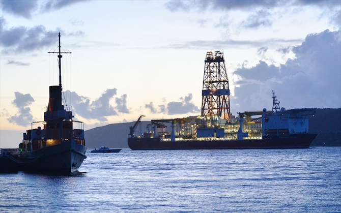 Türkiye'nin ilk sondaj gemisi Marmara Denizi'nde galerisi resim 2