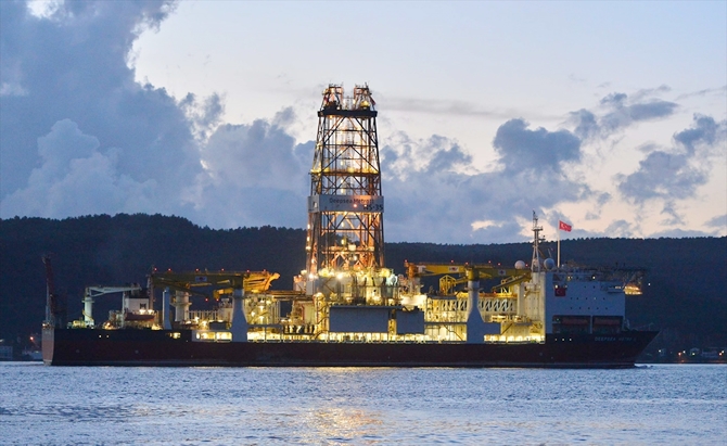 Türkiye'nin ilk sondaj gemisi Marmara Denizi'nde galerisi resim 4