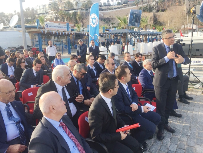 'Türk Denizciliğine Bakış' paneli Antalya'da gerçekleşti galerisi resim 5