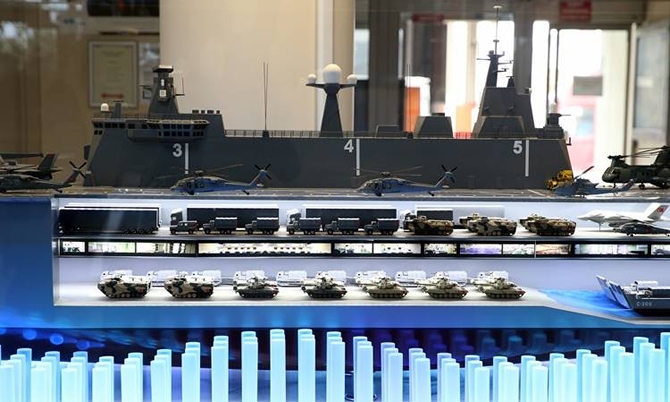 Türkiye'nin ilk milli uçak gemisi görüntülendi galerisi resim 15