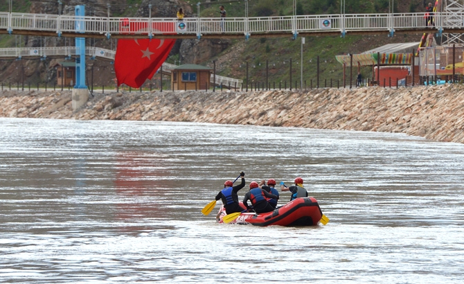 R4 Rafting Türkiye Şampiyonası, Tunceli'de başladı galerisi resim 9