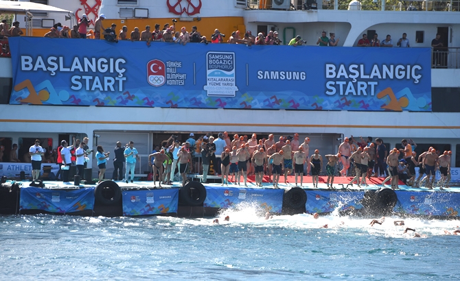 Boğaziçi Yüzme Yarışı’nda şampiyonlar belli oldu galerisi resim 7