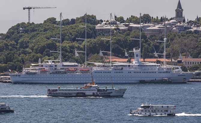 'Club Med 2' yolcu gemisi, Sarayburnu'na demir attı galerisi resim 2