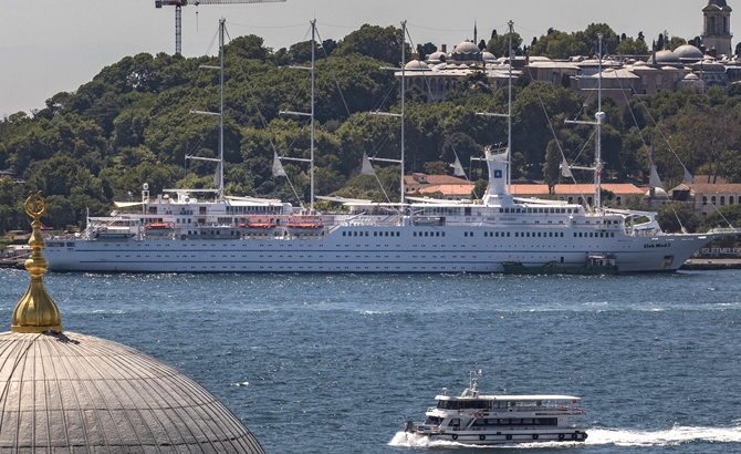 'Club Med 2' yolcu gemisi, Sarayburnu'na demir attı galerisi resim 3