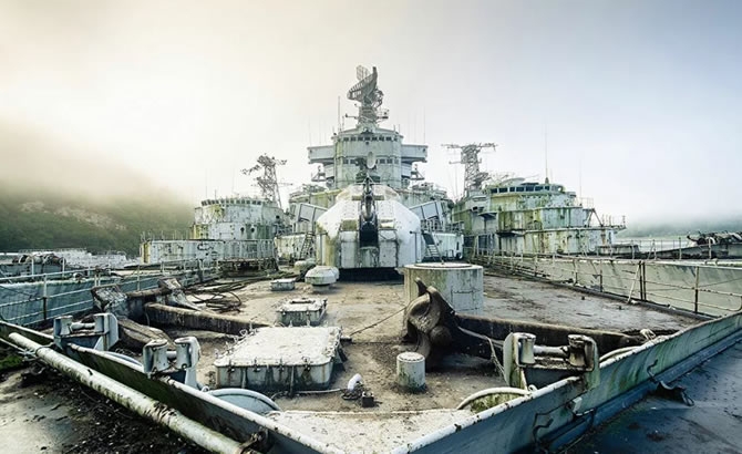 Askeri gemi mezarlığındaki terk edilmiş gemilerin etkileyici görüntüleri galerisi resim 3