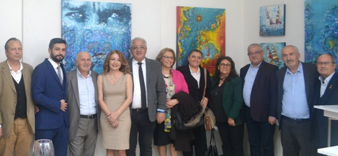 Ressam Ayşen Can'ın ‘Sır-lı Seyir’ Sergisi açıldı