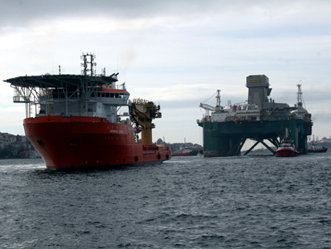 LEİV EİRİKSSON BOĞAZ'DAN GEÇTİ galerisi resim 5