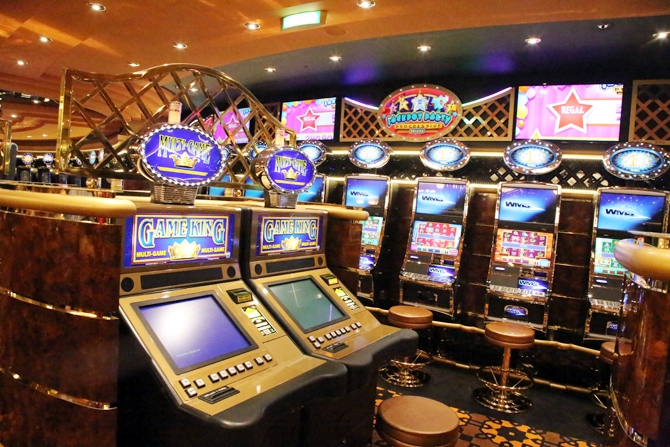 Denizlerin "mücevheri” MSC Preziosa İstanbul’a demirledi galerisi resim 24