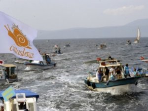 İzmirliler, Sığacık'ta kurulacak balık çiftliğine tepki gösterdi