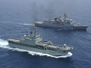 Umman Sultanlığı Güney Kıbrıs'a açık deniz gemisi hediye etti