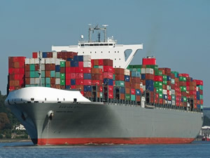 M/V Manhattan Bridge'in makine dairesinde patlama meydana geldi