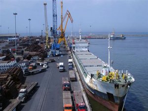 İran ve Pakistan liman işbirliği anlaşması imzaladı