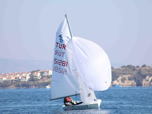 Çeşme Kış Kupası, tüm hızıyla devam ediyor