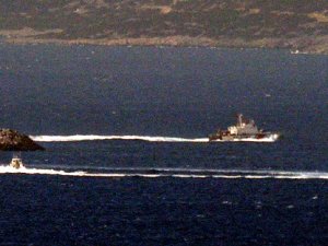Yunan Sahil Güvenlik Botu, Türk karasularını ihlal etti