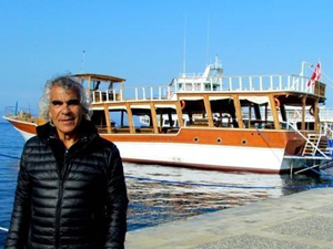 Çeşme'de gezi tekneleri sahipleri barınak istiyor