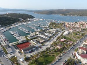 Teos Marina, döviz kurunu sabitledi