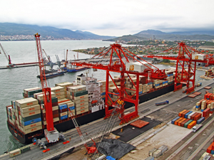 İhracatta miktar arttı, değer düştü