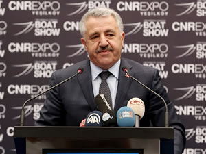 '6 bine yakın teknenin Türk bayrağına geçmesini bekliyoruz'