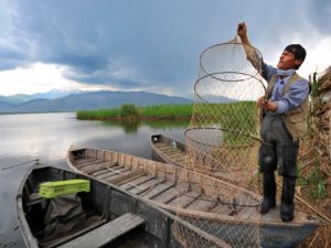 Temizlenen Eber Gölü hayat buldu