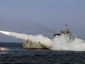 İran'ın Velayet-95 askeri deniz tatbikatı başladı