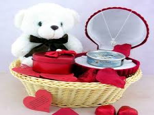 Bayan Sevgiliye Özel Doğum Günü Hediyeleri