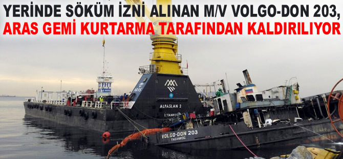 Kartal sahilinde karaya oturan M/V VOLGO-DON 203, yerinde sökülmeye başlandı