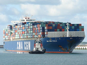 M/V CMA CGM FIDELIO isimli konteyner gemisinde yangın çıktı