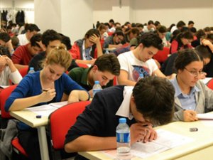 Kızılaydaki Dershaneler