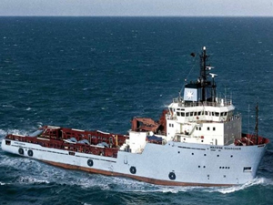 Fransa: Maersk, batık gemilerindeki yakıtı boşaltmalı