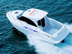 Toyota’nın hibrit motor teknolojisi denize açılıyor