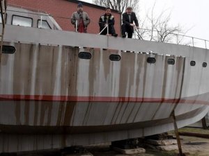 Polonyalı evsizler gemi inşa ediyor