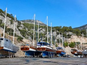 Antalya'da turistik yatlar sezona hazır