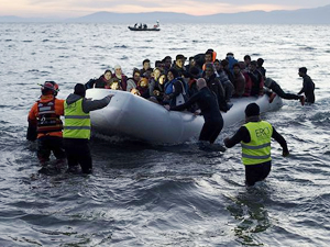 Akdeniz'de 2 binden fazla kaçak göçmen kurtarıldı