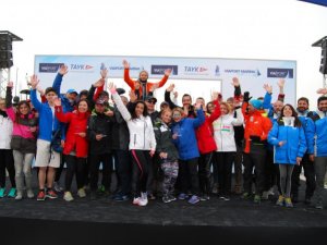 Viaport Marina Fahir Çelikbaş Kupası Yat Yarışları, Tuzla'da gerçekleştirildi