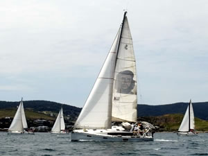 Üniversiteliler Yelkenli Yatlarla Yarıştı