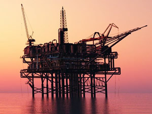 ABD'deki kaya petrolü üreticileriyle OPEC üyeleri arasında rekabet sürüyor