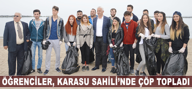 Öğrenciler Karasu Sahili'nde çöp topladı