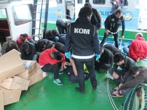 Sarıyer'de tekneye kaçak sigara operasyonu düzenlendi