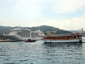 M/S Silver Muse Marmaris Limanı'na yanaştı