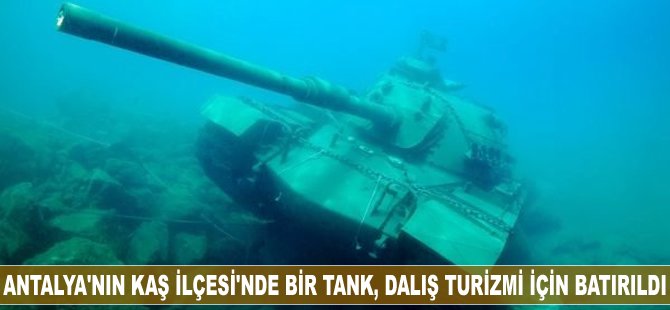 Antalya'nın Kaş İlçesi'nde bir tank, dalış turizmi için batırıldı