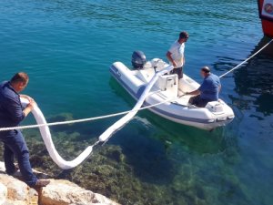 Bodrum'da denizi kirleten tekneye adli ve idari işlem yapıldı